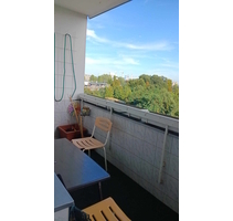 Spandau Altstadtnähe: großzügige Dreizimmerwohnung mit Balkon, Wannenbad, Einbauküche - Berlin