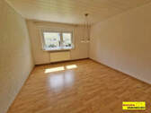Schramberg-Sulgen / 3-Zimmer-Wohnung mit PKW-Stell - 3 Zimmer 3- Zimmerwohnung zum Kaufen in Schramberg