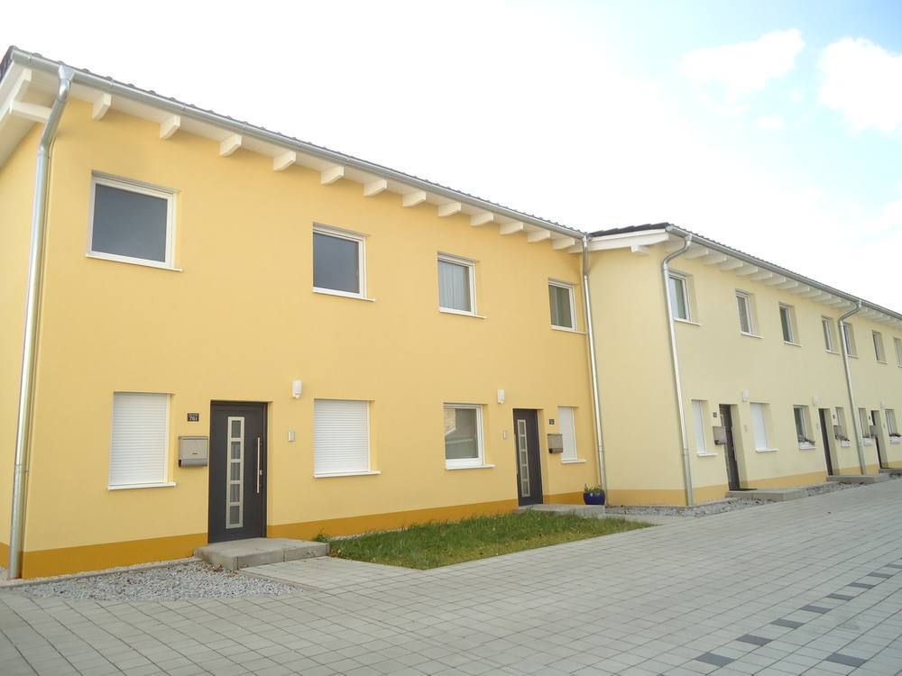 4-Raum-Wohnung mit Terrasse und Etagenkinderzimmer - Naumburg (Saale)