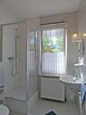Bad mit Dusche - 2 Zimmer Etagenwohnung zur Miete in Jena