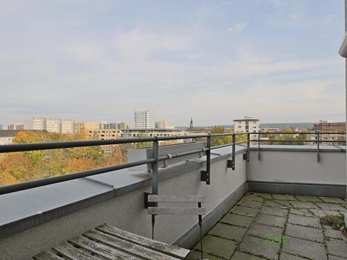 Sitzplatz auf dem Balkon - Etagenwohnung mit 60,00 m² in Dresden zur Miete