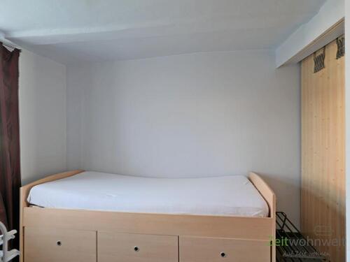 hohes Bett - Etagenwohnung mit 35,00 m² in Niestetal zur Miete
