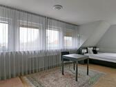 helle Fensterfront - 1 Zimmer Etagenwohnung in Kassel