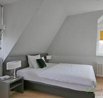 (EF0423_M) Kassel-Stadt: Bad Wilhelmshöhe, möbliertes Apartment mit großer Fensterfront, WLAN inklusive