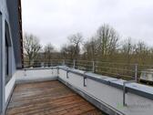 Balkonausblick im Januar - Etagenwohnung mit 70,00 m² in Erfurt zur Miete