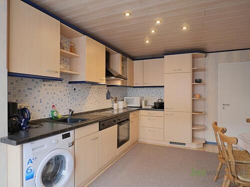 Wohnküche mit Waschmaschine - 3 Zimmer Etagenwohnung zur Miete in Erfurt