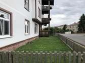 Seitenansicht Gebäude - 18 Zimmer Mehrfamilienhaus, Wohnhaus zum Kaufen in Waltershausen