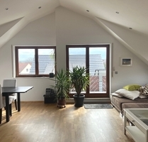 ”Ideal für Familien - Helle 4,5-Zi.-DG-Wohnung mit Balkon in Wolfschlugen”