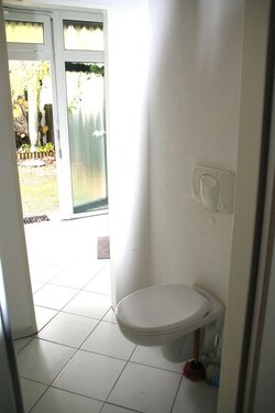 Duschbad-WC-Beidseitig-Begehbar-002 - 