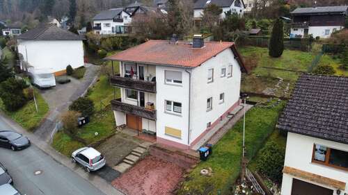 Foto - Haus zum Kaufen in Weilrod 369.000,00 € 239 m²