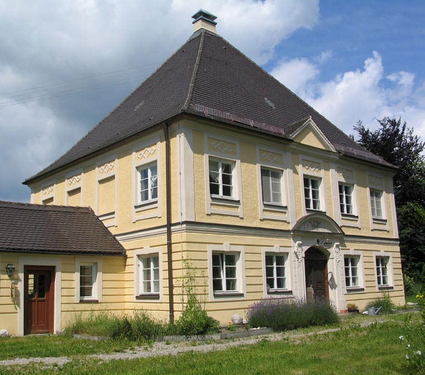 Foto - Haus zum Mieten in Babenhausen 2.100,00 € 213 m²
