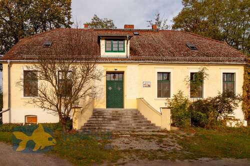 Foto - Haus zum Mieten in Golßen Gersdorf 2.475,00 € 330 m²