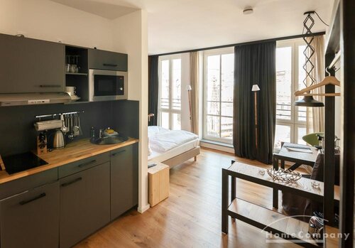 Bild 1 - Möbliert 1-Zimmer Apartment mit Balkon in Dresden-City Altstadt