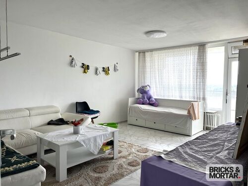 Wohnzimmer - 3 Zimmer Etagenwohnung in Augsburg