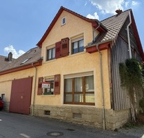 Haus mit viel Platz für die Familie+schöner Garten+Keller+2 Garagen - Eisingen
