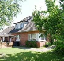 Einfamilienhaus in ruhiger Lage in 25836 Garding mit Baugrundstück zu verkaufen.