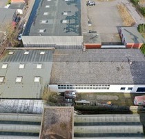Vielseitige Produktions- Lagerhalle mit Büro und Lagerfläche in Kiel zu verkaufen.