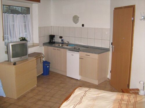 Foto - Möbliertes Appartement, 550 EUR, Incl. Strom u. Reinigungsservice