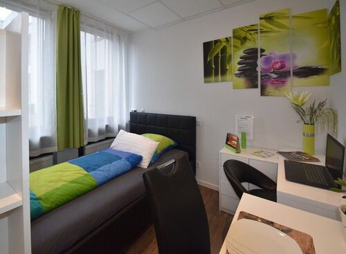 Foto - Tolles 1-Zimmer-Apartment, modern & bequem ausgestattet in Niederrad FTR-BD