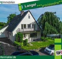 Großzügiges Einfamilienhaus in Köln mit Rheinblick, Gartenidylle und Entwicklungspotential