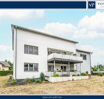 Modernes Wohnerlebnis - Großzügiges Zweifamilienhaus - Erdgeschoss vermietet - Roding