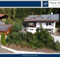 Immobilie mit Doppelgarage, PV-Anlage und herrlicher Aussicht - Lam