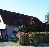 Zweifamilienhaus in naturnaher Lage in der schönen Oberpfalz - Grafenwöhr