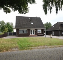 Geräumiges Einfamilienhaus mit großzügigem Grundstück und einem unverbauten Blick! - Papenburg