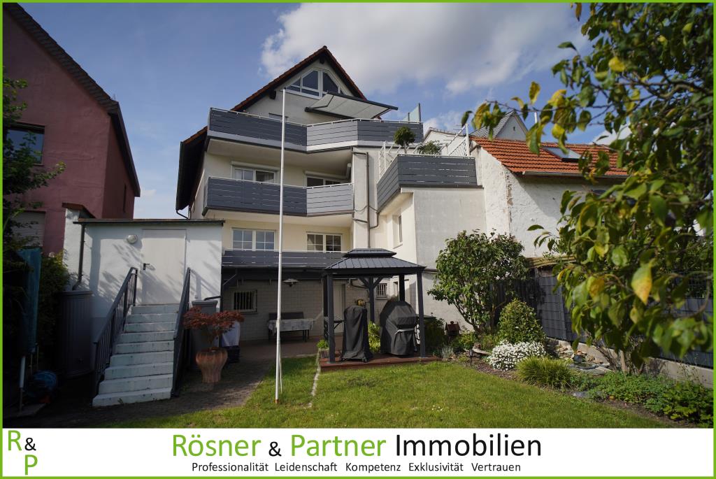 *Gepflegtes 3-Familienhaus nahe der Niddaauen in Harheim* - Frankfurt am Main