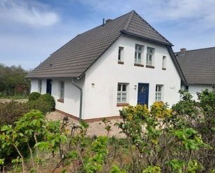 Eigennutzung und Vermietung-Renditestarkes Ferienhaus auf der Insel Usedom mit 4 Apartments - Mellenthin
