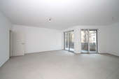Wohnzimmer mit offener Küche - 4 Zimmer Etagenwohnung zur Miete in Leipzig