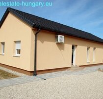 2 Neubauobjekte am Südufer - 320.000,00 EUR Kaufpreis, ca.  150,00 m² Wohnfläche in Balatonmáriafürdő (PLZ: 8647) Somogy