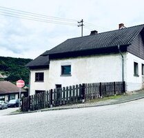 Freistehendes 1-2 Familienhaus mit neuem Dach - Ihr Projekt für persönlich gestaltbares Wohnen - Schmelz-Limbach