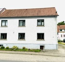 2 Familienhaus mit Ausbaureserve und 4 Garagen - Blieskastel-Seelbach