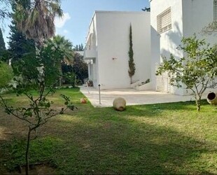 Villa am Meer - 979.000,00 EUR Kaufpreis, ca.  600,00 m² Wohnfläche in La marsa (PLZ: 1002)