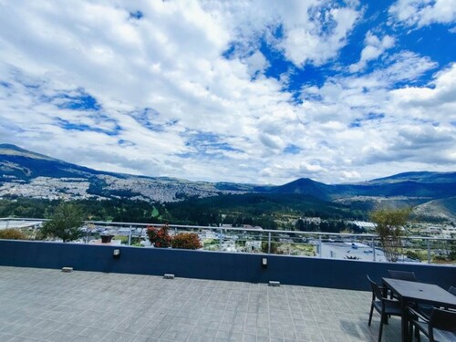 Bild 2 - 4 Zimmer Etagenwohnung zum Kaufen in Quito