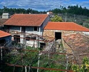 Grosses Naturstein-Dorfhaus mit Innenhof und eigenem Brunnen - Pedrogao Grande