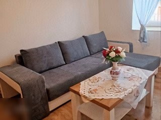 Bild 2 - 3 Zimmer Einfamilienhaus zum Kaufen in Podhájska