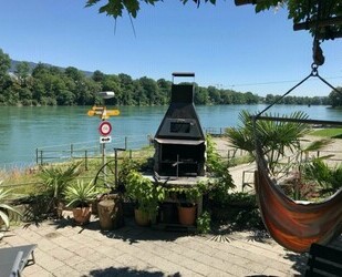 Reiheneckhaus in schöner Lage direkt am Rhein - Mumpf