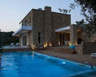 Luxusvilla mit unverbaubarem Blick aufs Meer - Pilos
