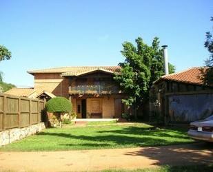 Modernes Einfamilienwohnhaus in Paraguay - San Lorenzo