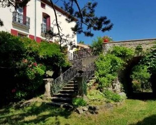 Charming stone property, 378 living area, authentic features, 9 bed - ARLES SUR TECH