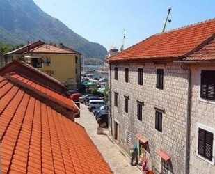 Altes Steinhaus nur 50m vom Meer entfernt - Montenegro