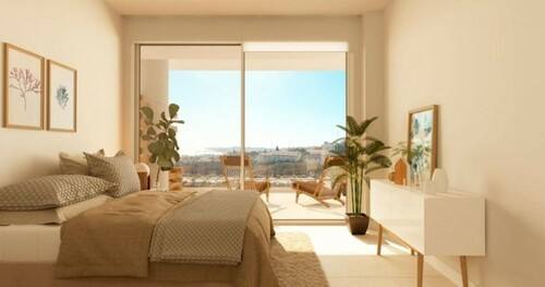 Bild 2 - 4 Zimmer Etagenwohnung zum Kaufen in Fuengirola