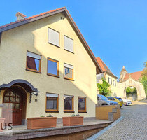 Ein Haus neben einem Schloß mit Platz, Garten und Hof. Lassen Sie Ihre Träume wahr werden. - Gundelsheim