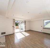 Coole 4-Zimmer-Maisonette-Wohnung mit Sonnenterrasse, Balkon u. Garage - Obersulm / Eschenau