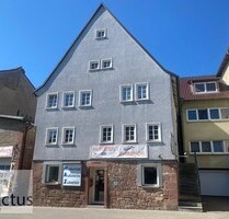 Vielseitiges Wohn- und Geschäftshaus mit Werkstatt und Ladenfläche in zentraler Lage - Walldürn