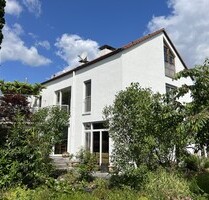 Freistehendes Einfamilienhaus mit großzügigem Garten in Gablingen - Energieeffizienzklasse B