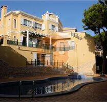 Haus in Castro Marim, Faro - 4.900,00 EUR Kaltmiete, ca.  1.246,00 m² in Castro Marim (PLZ: )