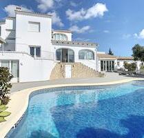 Haus in Benitachell, Alicante - 1.490.000,00 EUR Kaufpreis, ca.  1.758,00 m² in Benitachell (PLZ: )